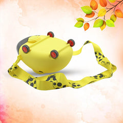 8822 Cute Plastic Bug Shape Water Bottle With Adjustable Shoulder Strap 4 Wheel Straw Portable Drinking Cup Water Bottle For Kids Water Bottle Return Gift For Kids Water Bottle With Straw School Kinds Water Bottle (1 Pc)